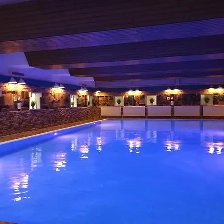 Reese- Horstmann Mit Hallenbad Und Sauna, Wlan 